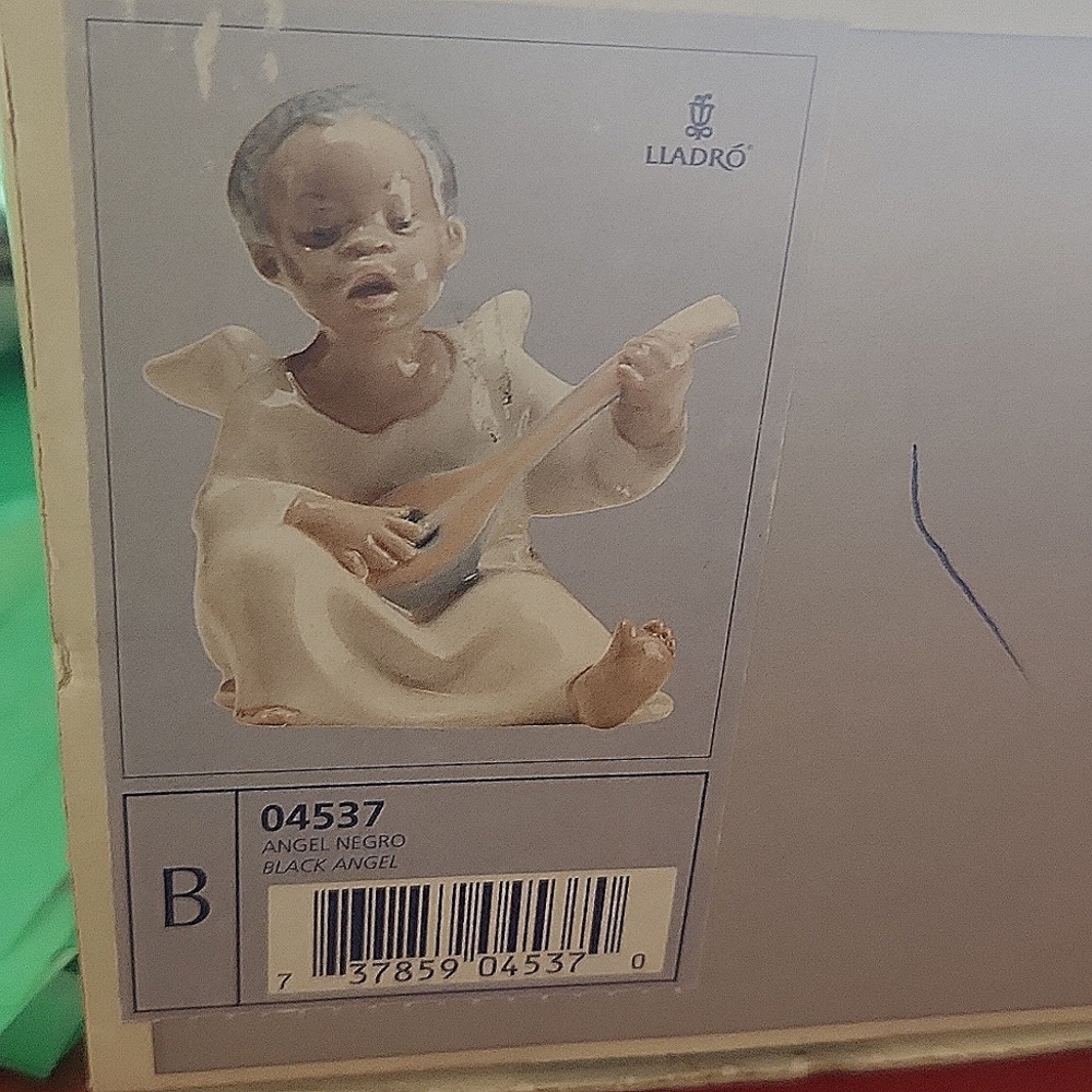 Lladro Black Angel 04537